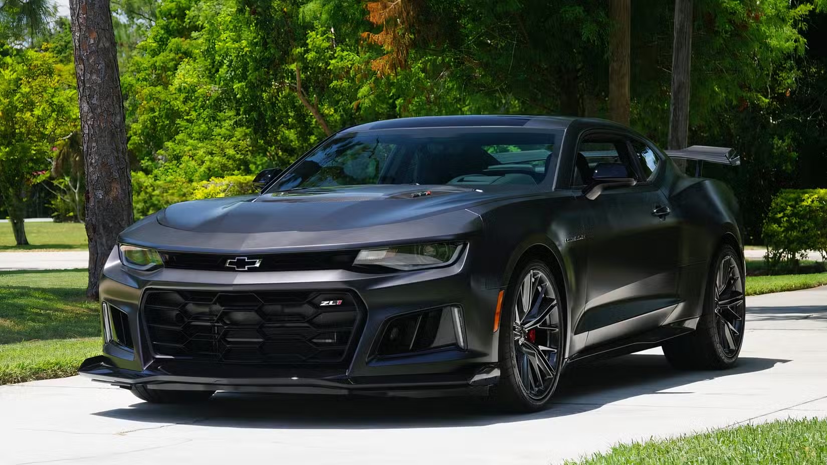 Chevrolet Camaro ZL1 at HotRod Garage SB